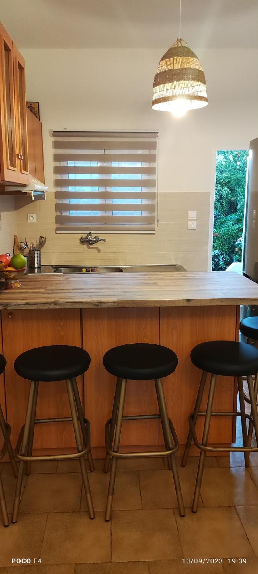 Leodi Place Kipseli  Luaran gambar